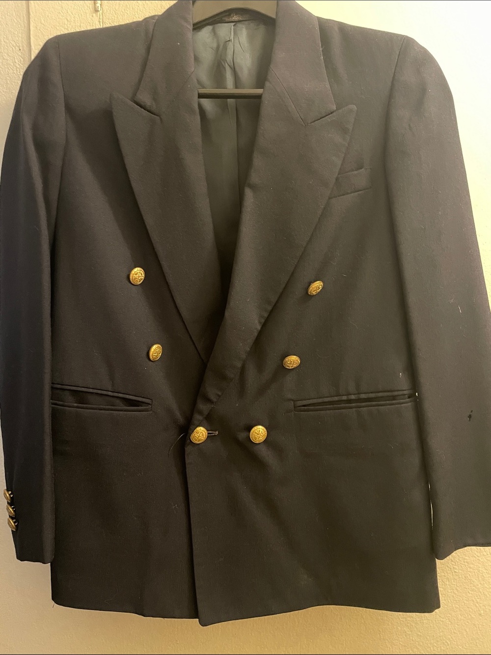 Boy’s Navy Doubled Breasted Barneys New York Blazer.